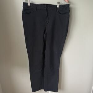 Eddie Bauer Jeans Womens Size 12 Black‎ Denim Pants Slightly Curvy Slim Straight
